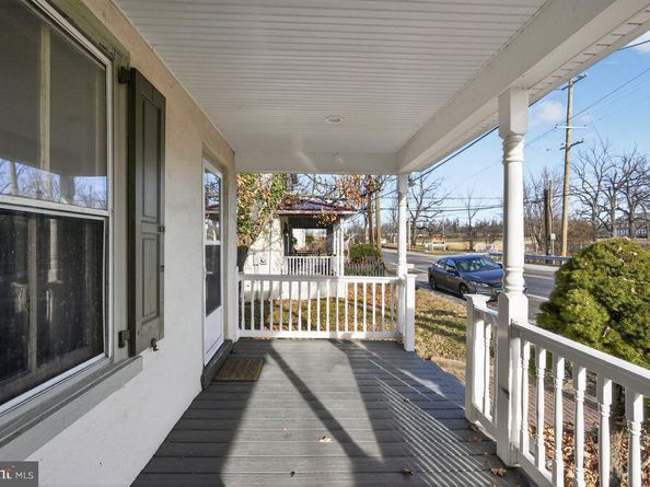 566 S Bethlehem Pike, Fort Washington PA 19034