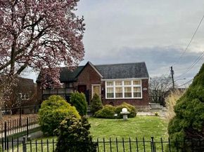 1800 Evarts Street, Philadelphia PA 19152