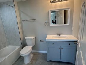 1812 H Place NE 304, Washington DC 20002