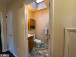 7039 Crease Lane, Philadelphia PA 19128