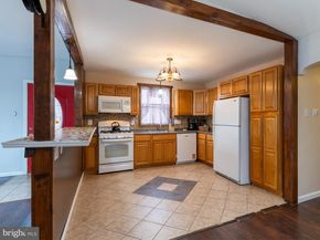 7039 Crease Lane, Philadelphia PA 19128