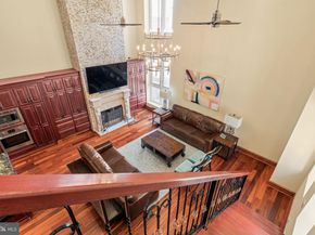 802 Locust Street 201, Philadelphia PA 19107