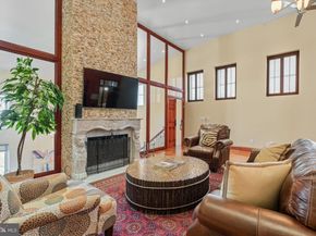 802 Locust Street 201, Philadelphia PA 19107