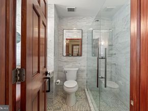 802 Locust Street 201, Philadelphia PA 19107