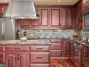 802 Locust Street 201, Philadelphia PA 19107