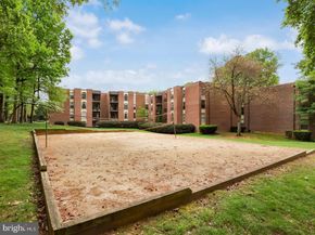 8300 Tobin Road 23, Annandale VA 22003