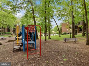 8300 Tobin Road 23, Annandale VA 22003