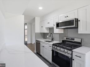 8300 Tobin Road 23, Annandale VA 22003