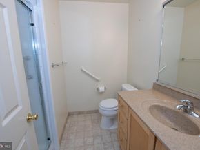 310 Glen Way 310, Elkins Park PA 19027