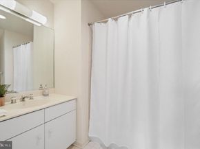 10409 Democracy Lane, Potomac MD 20854