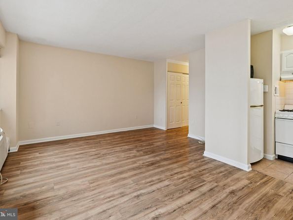 2101 Chestnut Street 922, Philadelphia PA 19103