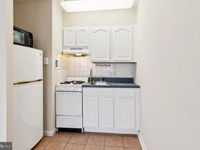 2101 Chestnut Street 922, Philadelphia PA 19103