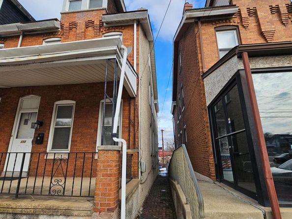 115 W 4TH Street, Bridgeport PA 19405