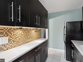6 Ashby Street C, Alexandria VA 22305