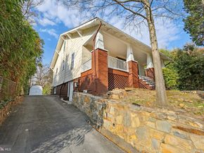 2417 Washington Boulevard, Arlington VA 22201