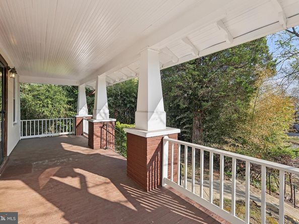 2417 Washington Boulevard, Arlington VA 22201