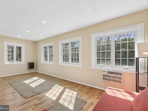 1024 Valley Drive 604, Alexandria VA 22302