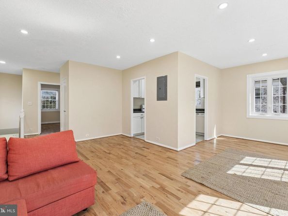 1024 Valley Drive 604, Alexandria VA 22302
