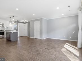 1669 Westwind Way 174A, Mclean VA 22102