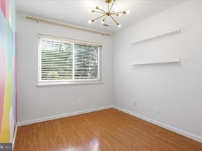 1669 Westwind Way 174A, Mclean VA 22102