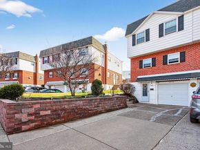 2720 Clayton Street, Philadelphia PA 19152