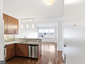 1425 Locust St 15E, Philadelphia PA 19102