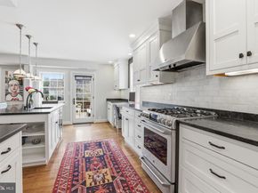 6020 20TH Street N, Arlington VA 22205