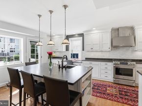 6020 20TH Street N, Arlington VA 22205