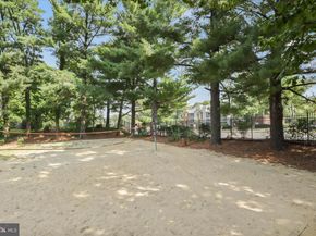 8360 Greensboro Drive 908, Mclean VA 22102