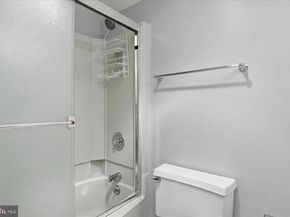 8360 Greensboro Drive 908, Mclean VA 22102