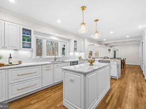 7917 Greentree Road, Bethesda MD 20817