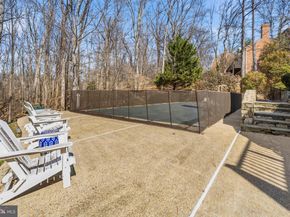 7917 Greentree Road, Bethesda MD 20817