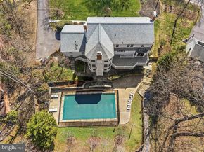 7917 Greentree Road, Bethesda MD 20817