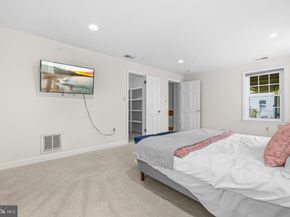7917 Greentree Road, Bethesda MD 20817