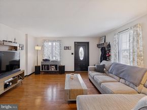 581 Acorn Street, Philadelphia PA 19128