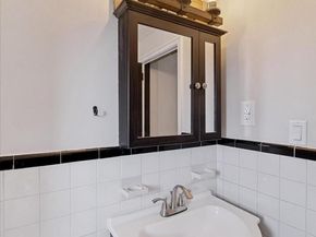 581 Acorn Street, Philadelphia PA 19128