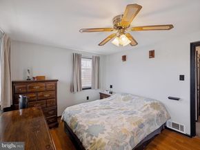 581 Acorn Street, Philadelphia PA 19128