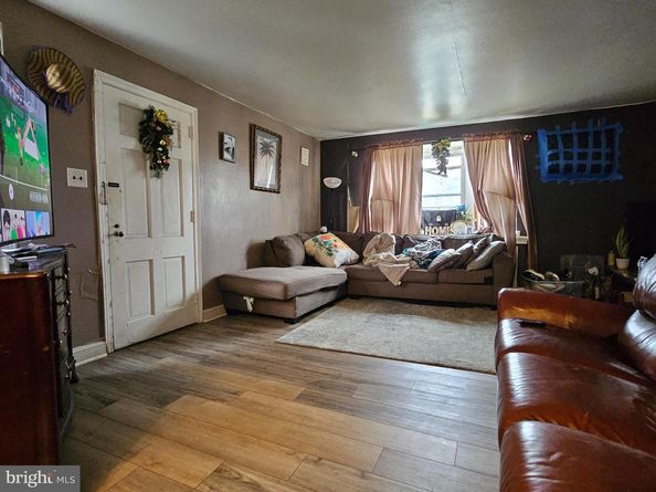 3128 Guilford Street, Philadelphia PA 19152