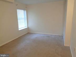 1954 Kennedy Drive 104, Mclean VA 22102