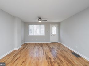 225 Tree Street, Philadelphia PA 19148