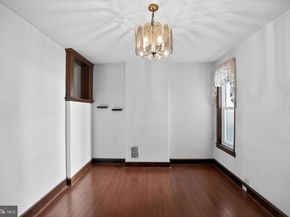 462 Seville Street, Philadelphia PA 19128