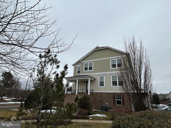 567 Van Buren Street, Herndon VA 20170