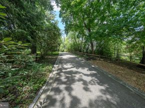 1109 Brynlawn Road, Villanova PA 19085