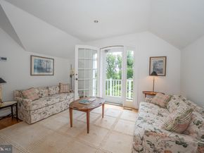 1109 Brynlawn Road, Villanova PA 19085