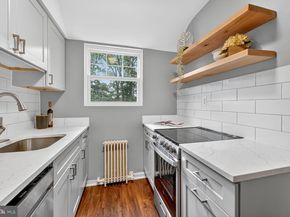 1404 12TH Street N SG6, Arlington VA 22209