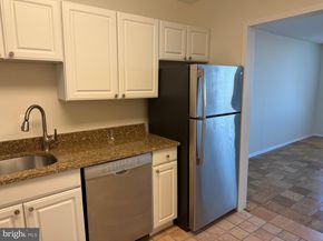 5225 Pooks Hill Road 1804N, Bethesda MD 20814