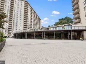 5225 Pooks Hill Road 1804N, Bethesda MD 20814