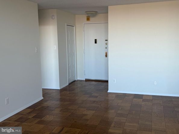 5225 Pooks Hill Road 1804N, Bethesda MD 20814