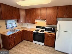 1446 Fitzwatertown Road, Willow Grove PA 19090