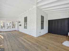 9 W Hinckley Avenue, Ridley Park PA 19078